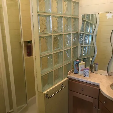 Semesterbostad A Casa Do Bairro Lisboa